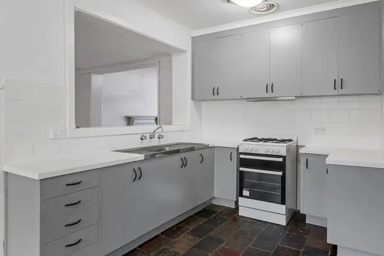 Fifth view of Homely house listing, 9 Canberra Grove, Lalor VIC 3075