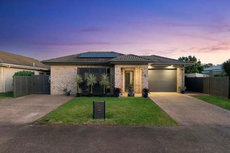 5 Bligh Close, Urraween QLD 4655