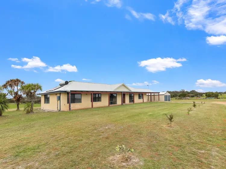 196 Jackson Road, Narrikup WA 6326