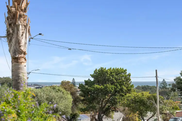 Fifth view of Homely house listing, 29 Nautilus Way, Kallaroo WA 6025