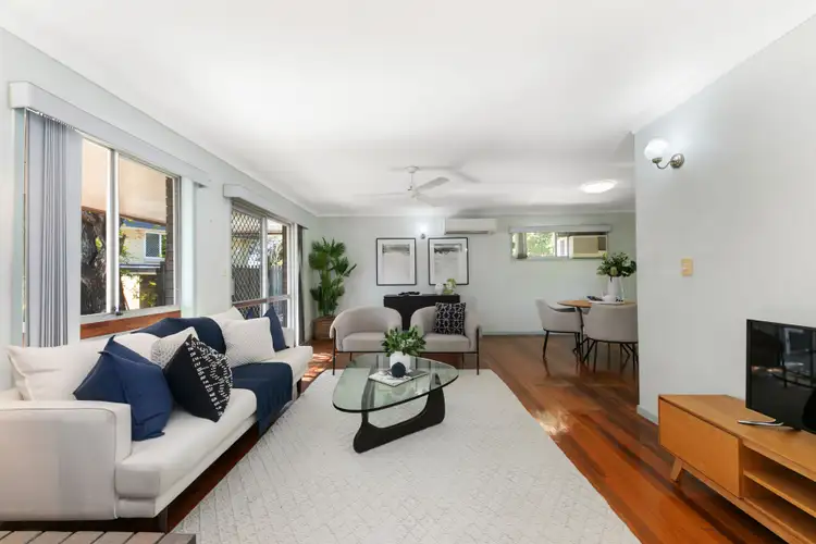 Fifth view of Homely house listing, 10 Isabella Street, Tarragindi QLD 4121