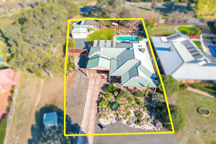 52 Horder Crescent, Darley VIC 3340