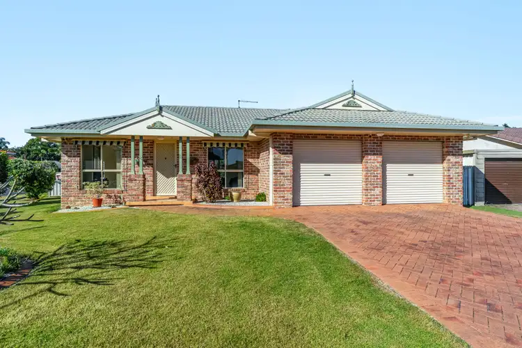 2 Boronia Crescent, Yamba NSW 2464