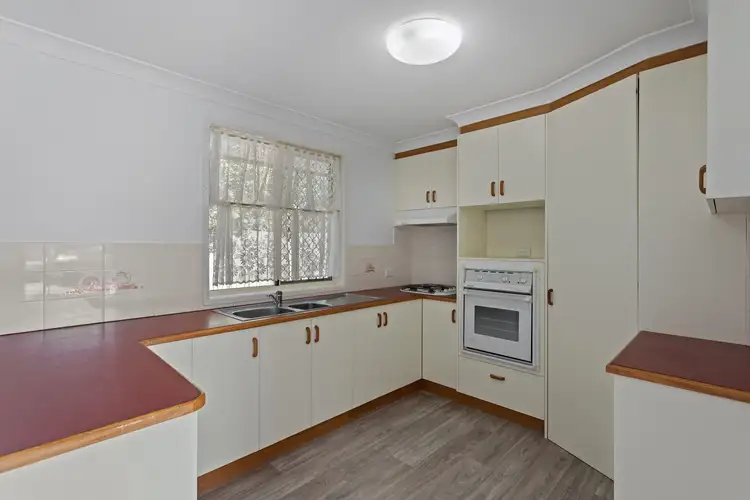Second view of Homely house listing, 2/3 Grant Close, Oakey QLD 4401