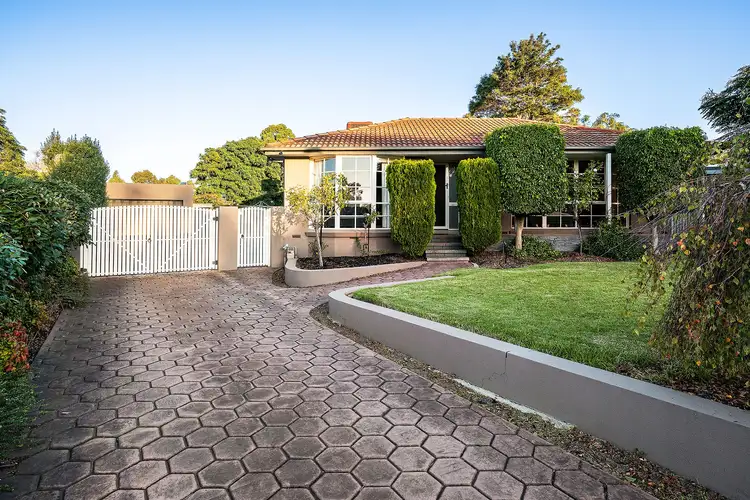 4 Khartoum Court, Frankston VIC 3199