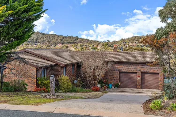 17 Wray Place, Gowrie ACT 2904