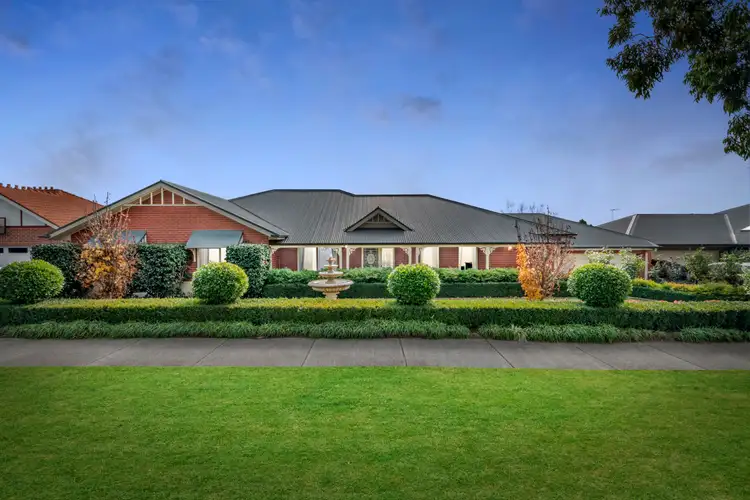26 Overland Drive, Doreen VIC 3754