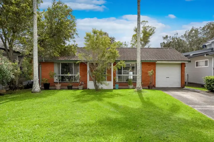56 Emora Avenue, Davistown NSW 2251