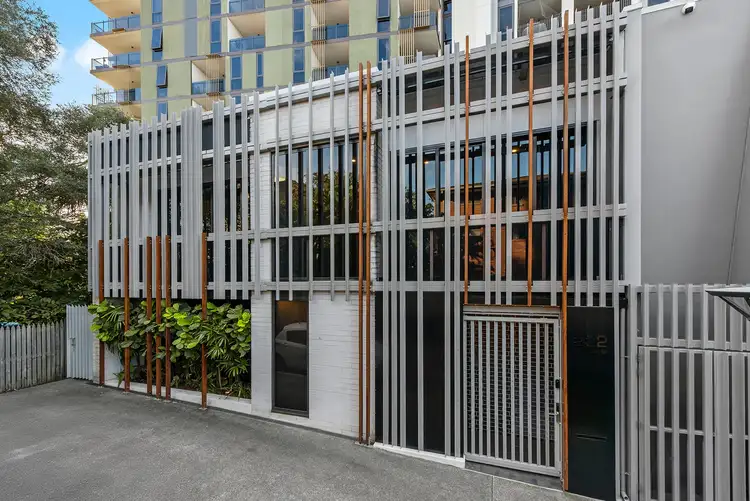 202/23 Wilson Street, West End QLD 4101