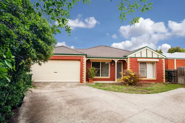 2/7 Bracknell Court, Lara VIC 3212