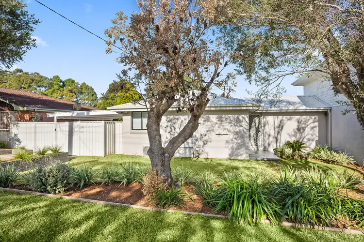 1 Mcclements Avenue, Mount Warrigal NSW 2528