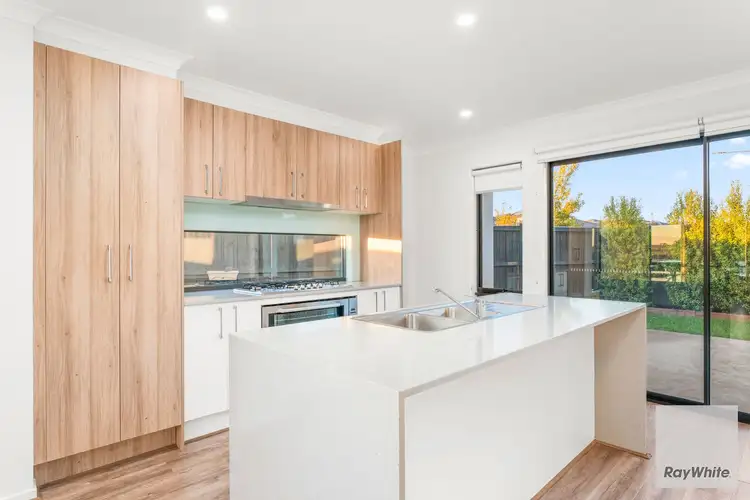 1 Basten Avenue, Deanside VIC 3336