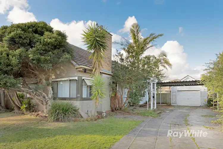 18 Mimosa Avenue, Oakleigh South VIC 3167