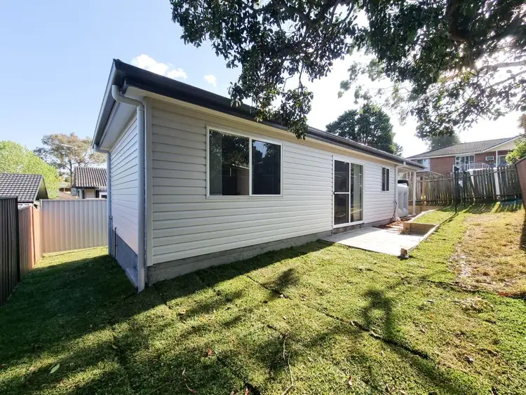 11a Poplar Crescent, Bradbury NSW 2560