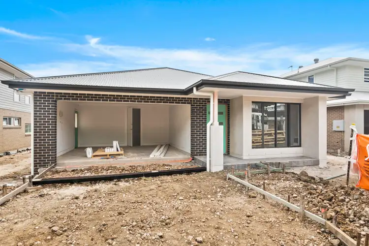 52 Holroyd Street, Albion Park NSW 2527