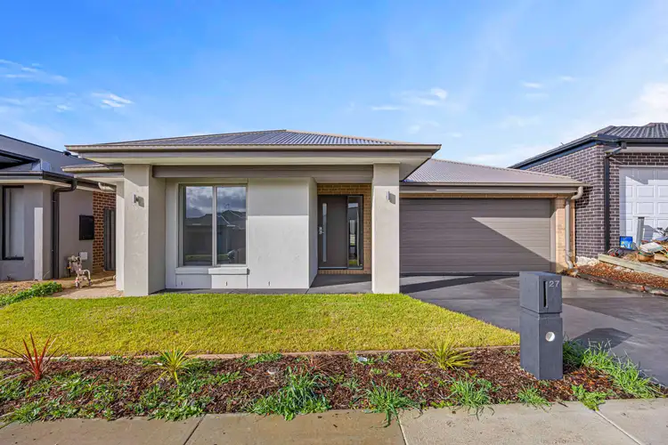 27 Bowerbird Grange, Winter Valley VIC 3358