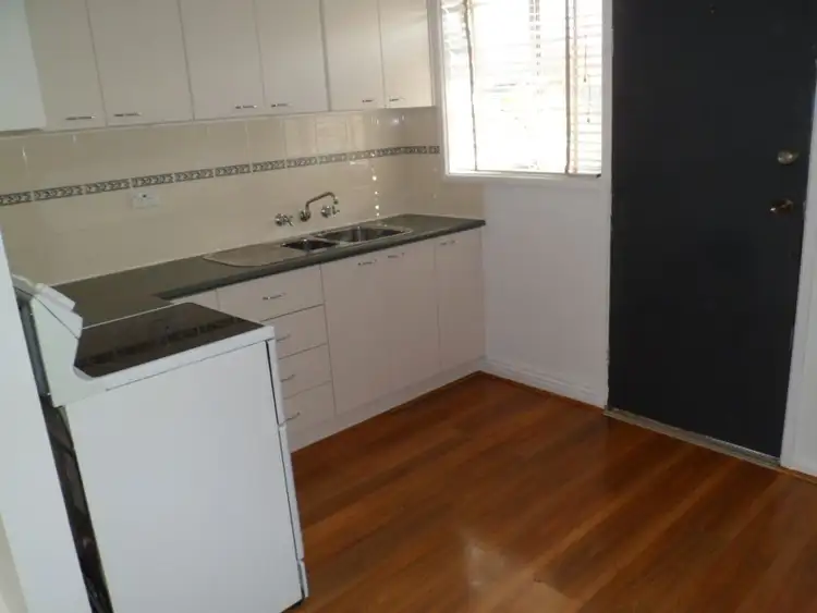 Fifth view of Homely unit listing, 3/16 Wilgabar Way, Queanbeyan NSW 2620