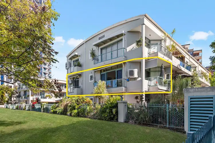 Third view of Homely apartment listing, 11/10 Goodwin Street, Kangaroo Point QLD 4169