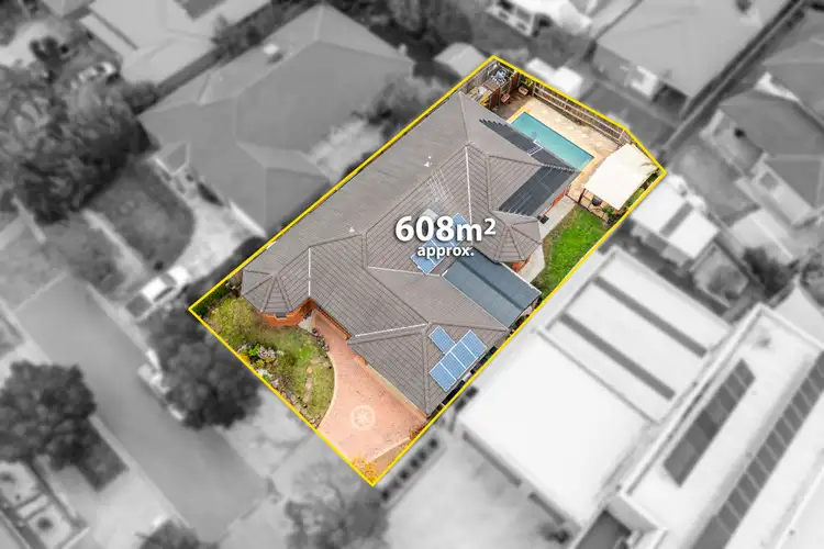 Second view of Homely house listing, 4 Lilac Close, Craigieburn VIC 3064