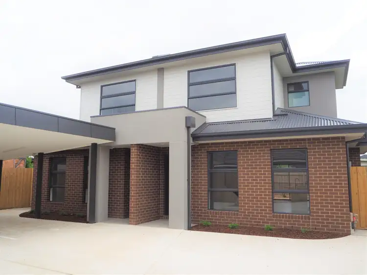 3/120 McMahon Road, Reservoir VIC 3073