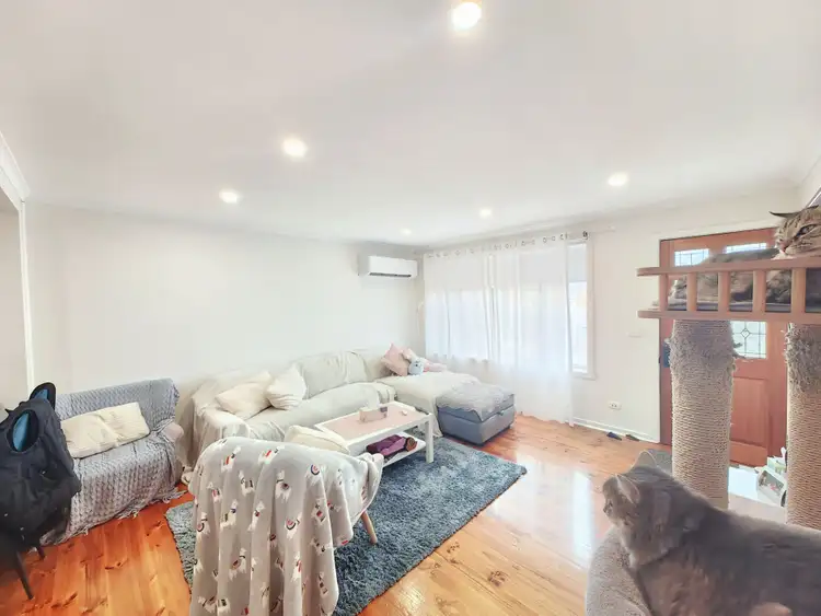 Fourth view of Homely unit listing, 2/17 Cabena Crescent, Chadstone VIC 3148