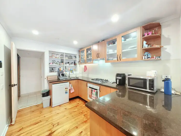 Fifth view of Homely unit listing, 2/17 Cabena Crescent, Chadstone VIC 3148
