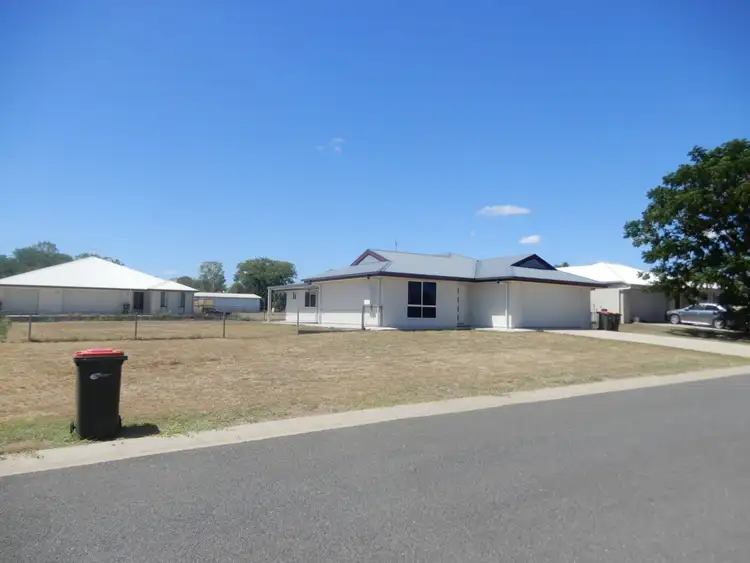 12 Scotts Peak Drive, Capella QLD 4723