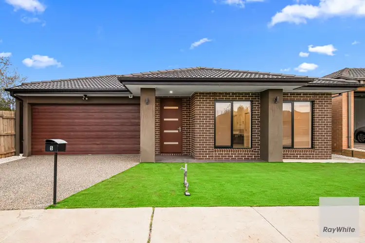 5 Bellview Drive, Rockbank VIC 3335