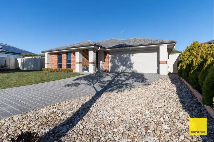 15 Angus Place, Bungendore NSW 2621