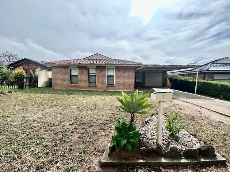 7 collie Place, Bonnyrigg NSW 2177