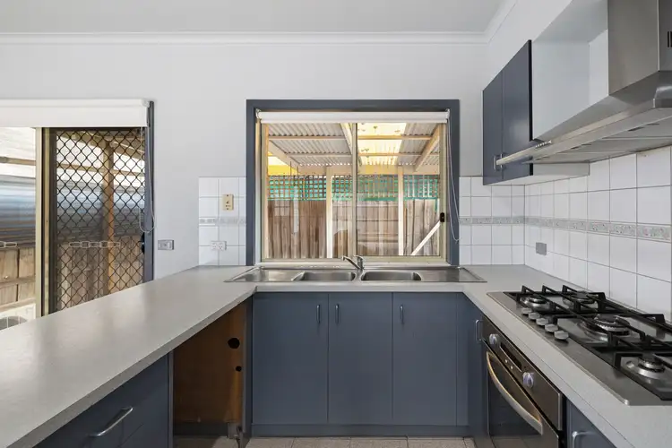 Sixth view of Homely unit listing, 1/86 Hogans Road, Hoppers Crossing VIC 3029