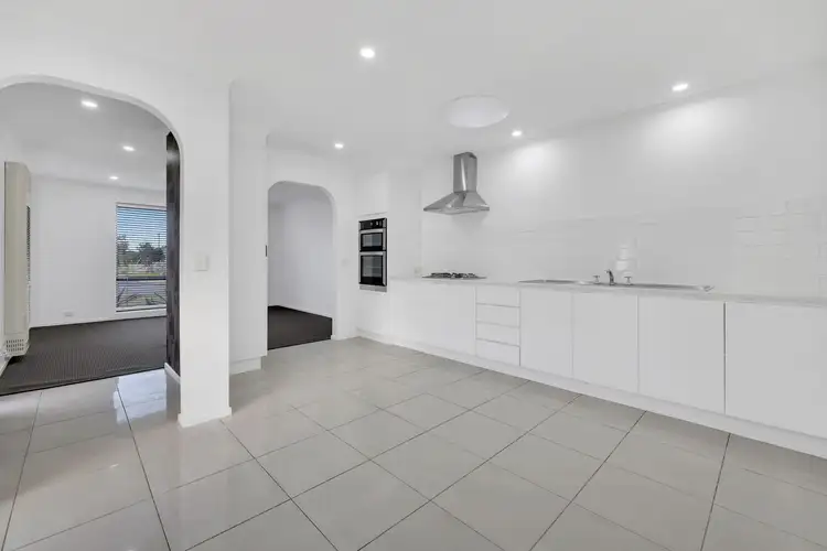 Third view of Homely house listing, 2/27 Bartlett Crescent, Hoppers Crossing VIC 3029