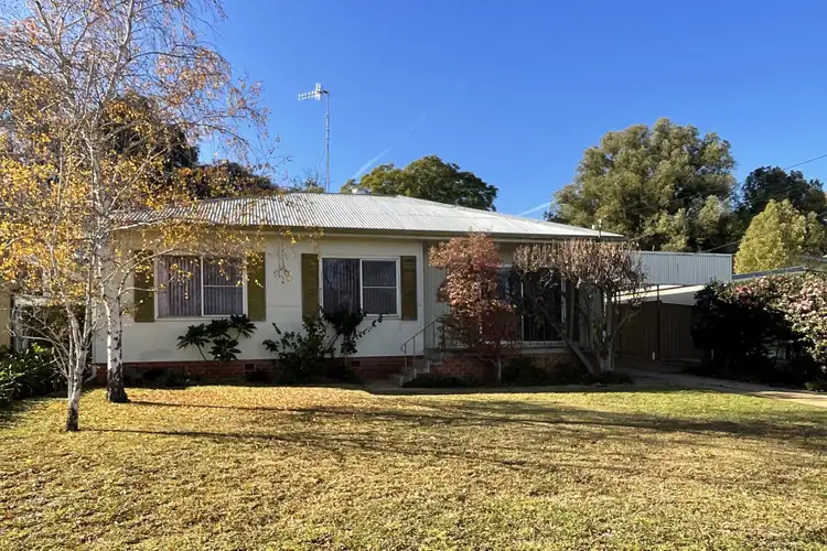 13 Thorby Crescent, Griffith NSW 2680