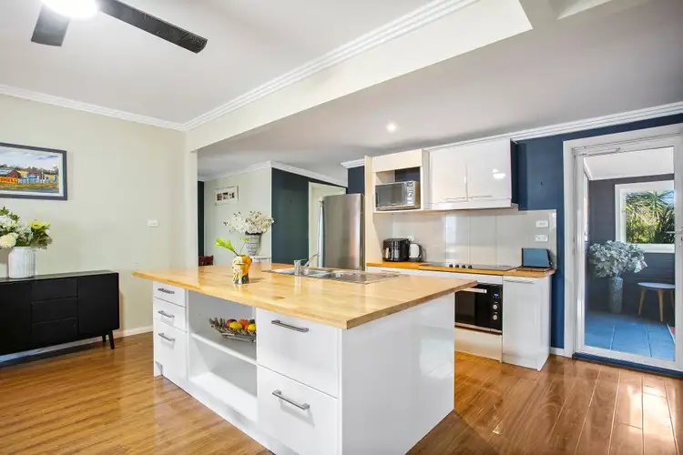 Second view of Homely house listing, 5 Adelaide Place, Shellharbour NSW 2529