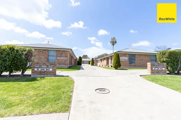2/43 Mulligan Street, Inverell NSW 2360