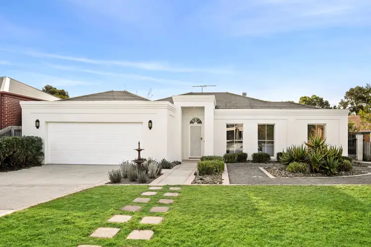 9 Rubena Crescent, Lara VIC 3212