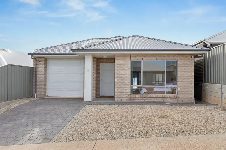 5 Seacrest Street, Seaford Heights SA 5169