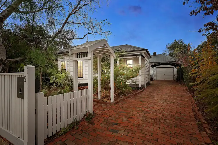 5 Victoria Parade, Frankston VIC 3199