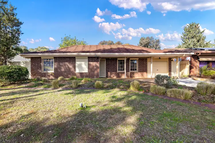 17 Duffield Drive, Pooraka SA 5095