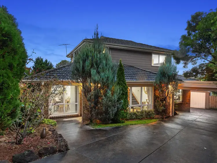 21 Meadowlark Lane, Mooroolbark VIC 3138