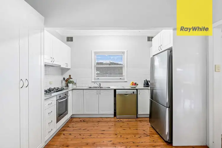 5 Moss Street, Northmead NSW 2152
