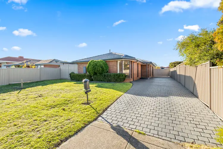 12 Amarina Close, Meadow Heights VIC 3048