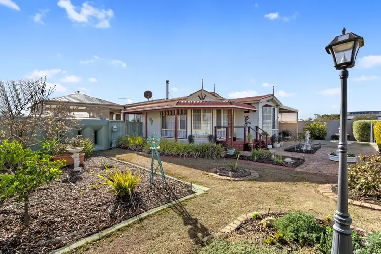Fifth view of Homely house listing, 5 Kestrel Crescent, Thompson Beach SA 5501