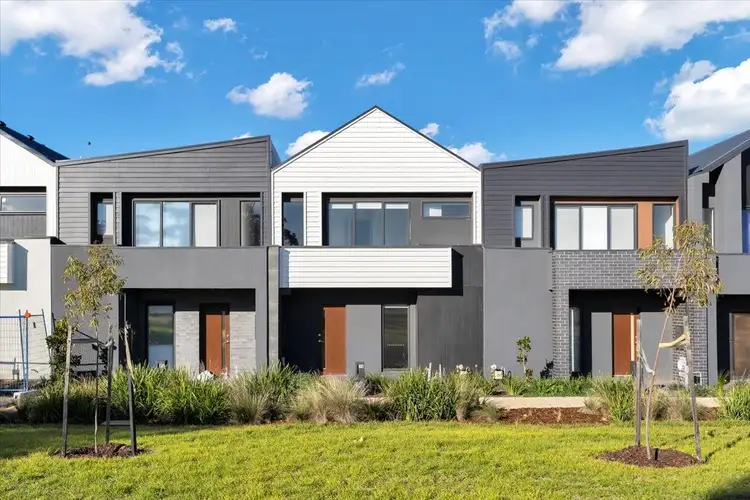 15 Aviana Walk, Wyndham Vale VIC 3024