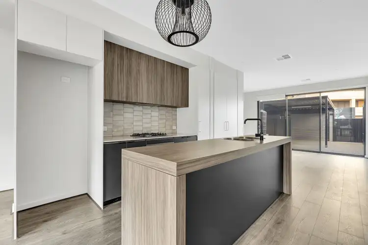 25 London Road, Port Adelaide SA 5015