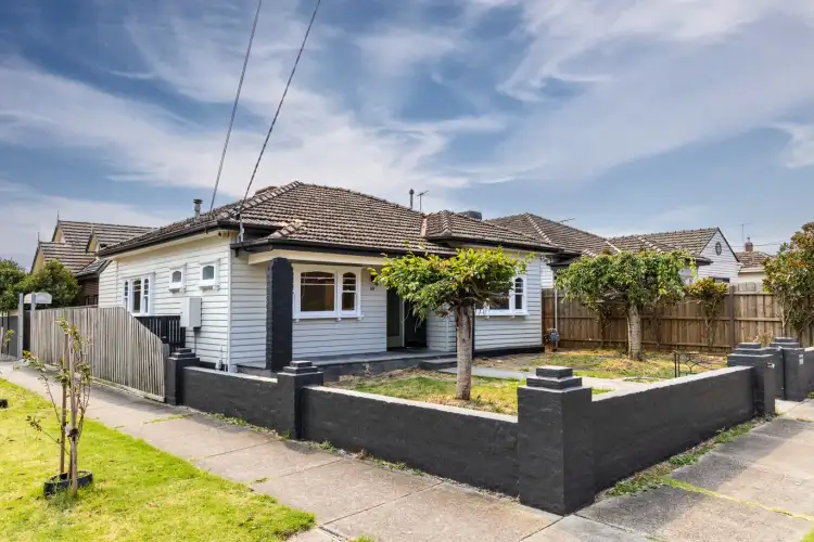 69 Waverley Parade, Pascoe Vale South VIC 3044