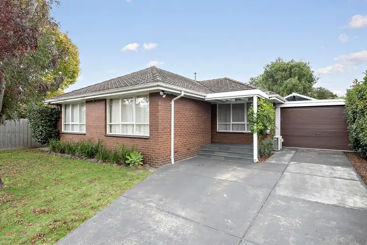 9 Oaklands Crescent, Frankston VIC 3199