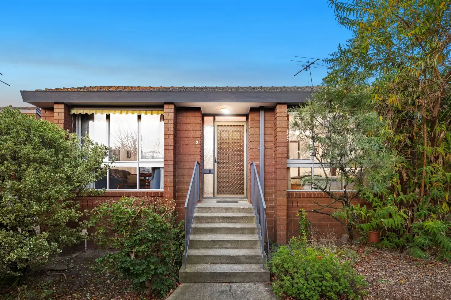 Main view of Homely unit listing, 2/6 Avondale Grove, Mount Waverley VIC 3149