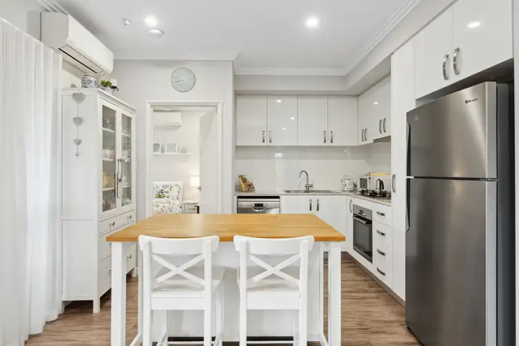 4/34 Halley Street, Innaloo WA 6018