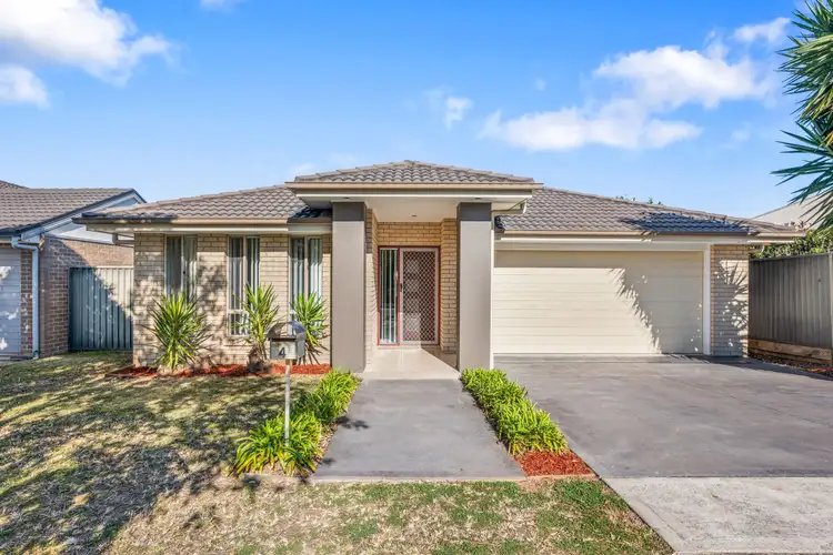 4 Sturt Street, Jordan Springs NSW 2747